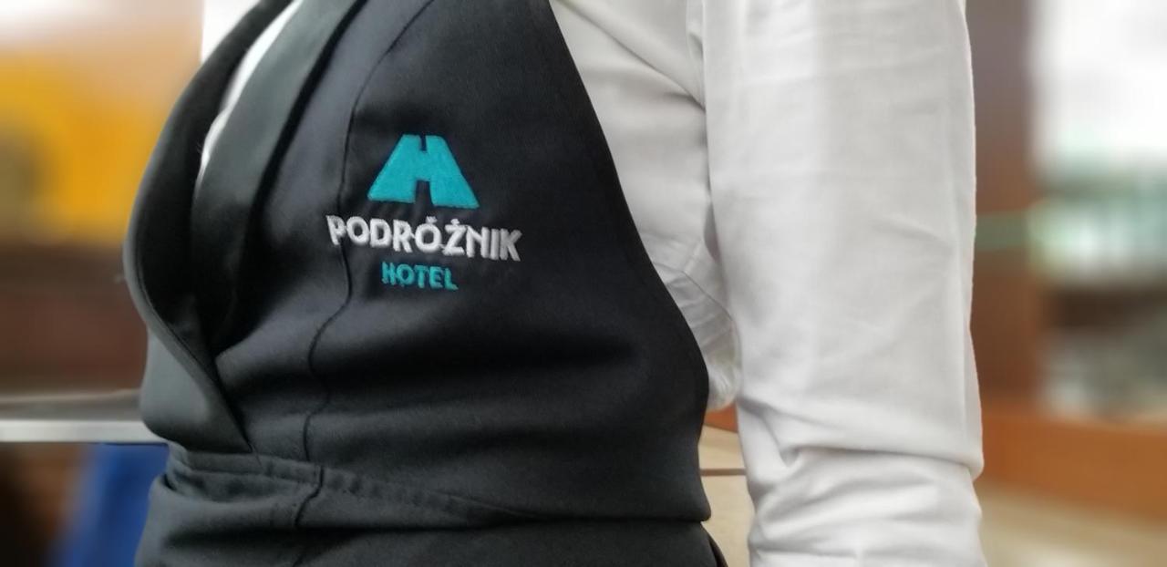 Hotel Podroznik Koszuty Ngoại thất bức ảnh