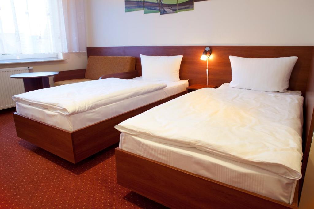 Hotel Podroznik Koszuty Phòng bức ảnh