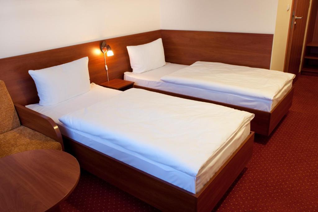 Hotel Podroznik Koszuty Phòng bức ảnh